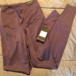 NWT Nike leggings